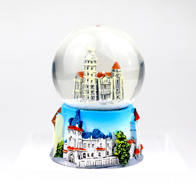 Custom Resin Snowball Snow Globe Souvenir Decorative Resin Crafts Water Snowglobe