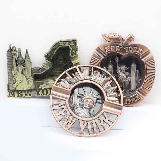 Factory Directly Custom Luxury Decoration Tourist Souvenir Portable Metal Cigar Ashtray